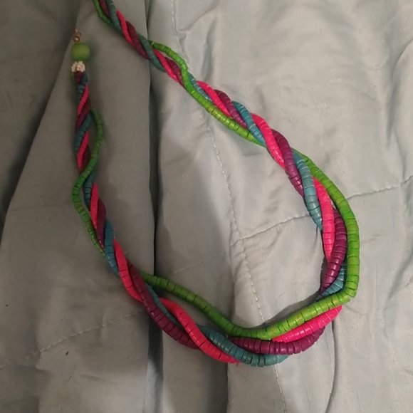 Neckless - Picture 12 of 14